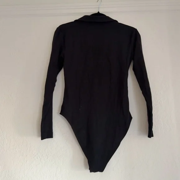 Zara Ruched Polo Bodysuit in Black. Size Medium - Picture 3 of 5